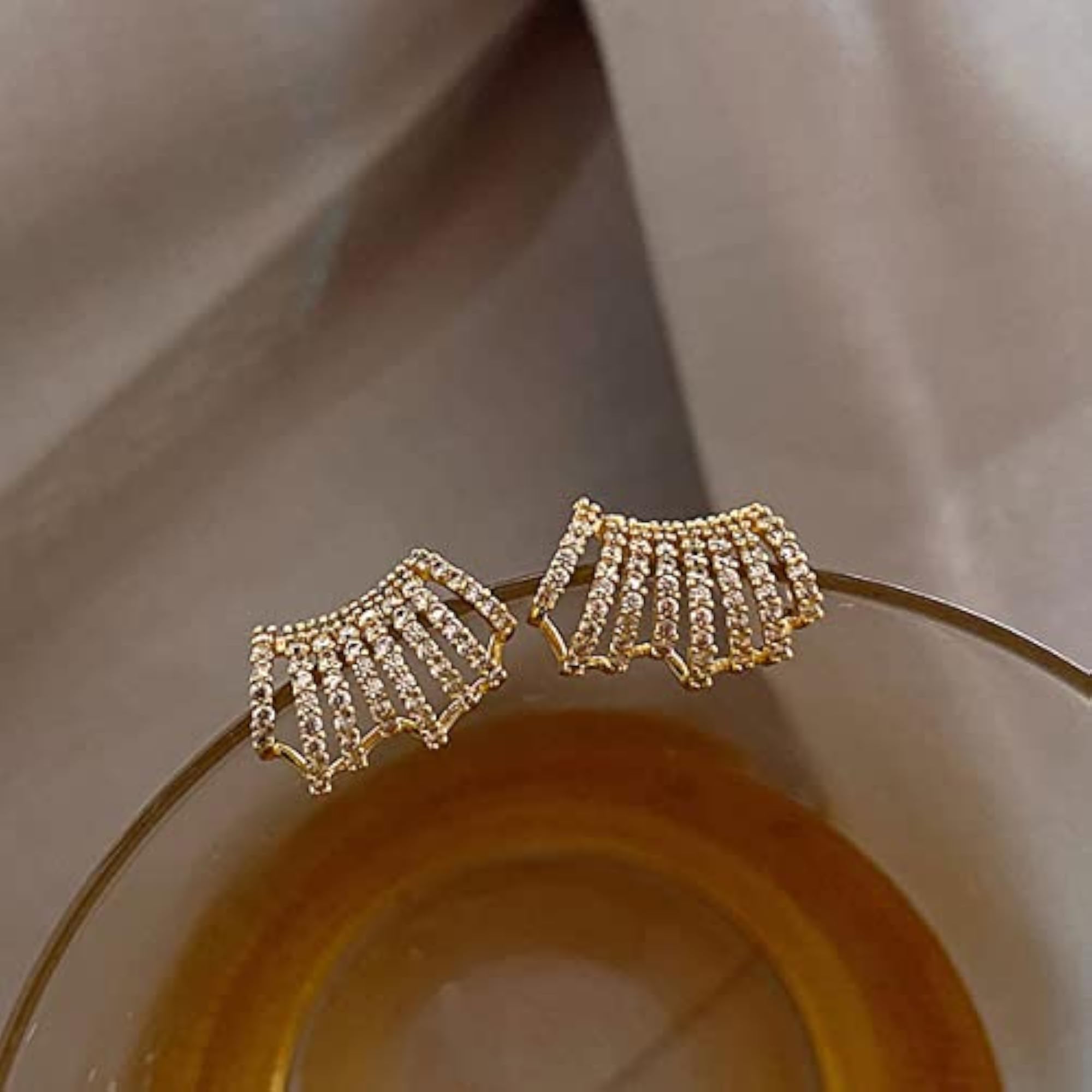 Plated Studded Stud Earrings FMYN-ERG-35828